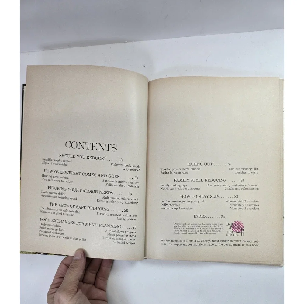 VTG 1968 Better Homes and Gardens Eat and Stay Slim Cookbook Diet Recipes Retro